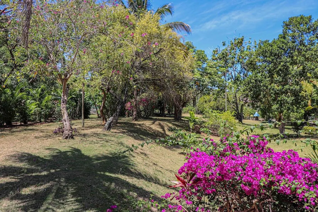 Seven Palms Villa Runaway Bay