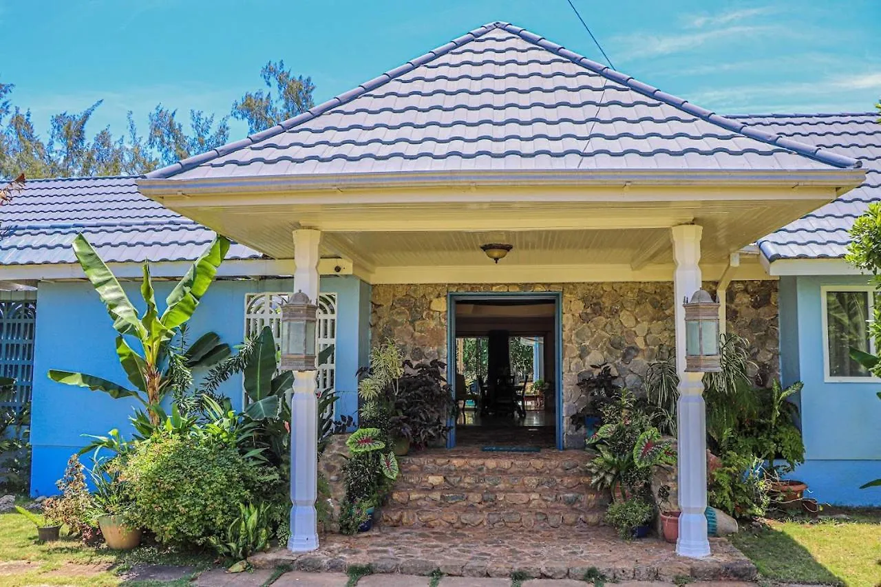 Seven Palms Villa Runaway Bay 0*,