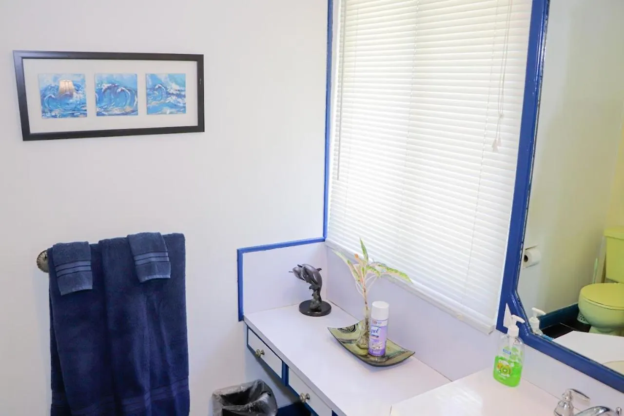 Seven Palms Villa Runaway Bay