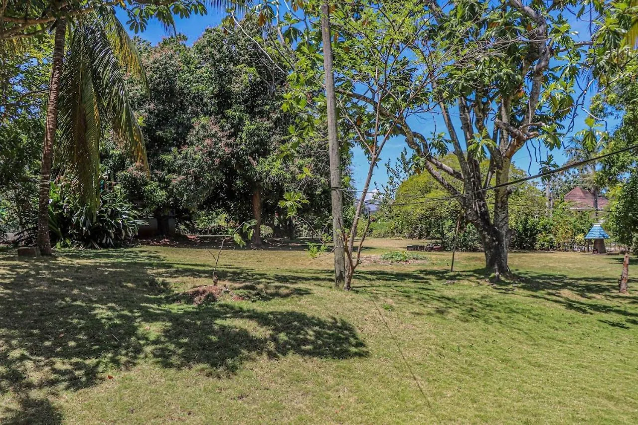 Seven Palms Villa Runaway Bay